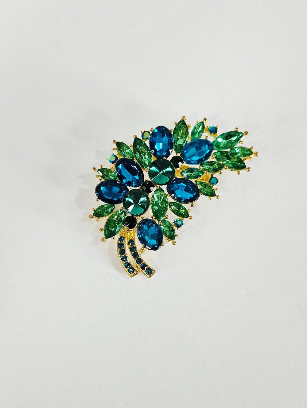 Vintage Large Blue Green Rhinestone Crystal Gold Tone Leaf Floral Brooch Pin